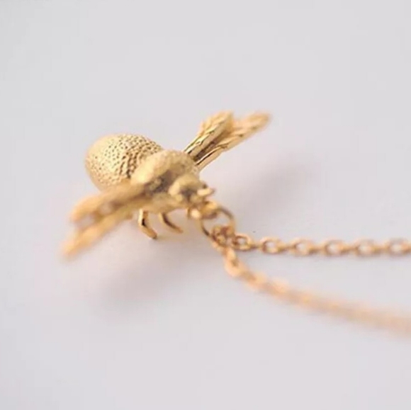 Boutique Jewelry - !NEW Gold Bee Necklace | 18k/.925 Adjustable Size
